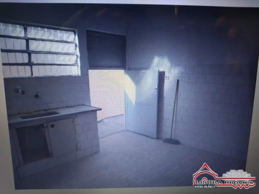 Casa com 1 quarto para alugar, 125m2 em Jardim Jacinto, Jacarei - SP - imagem 3 Foto 3 de Casa com 1 quarto para alugar, 125m2 em Jardim Jacinto, Jacarei - SP