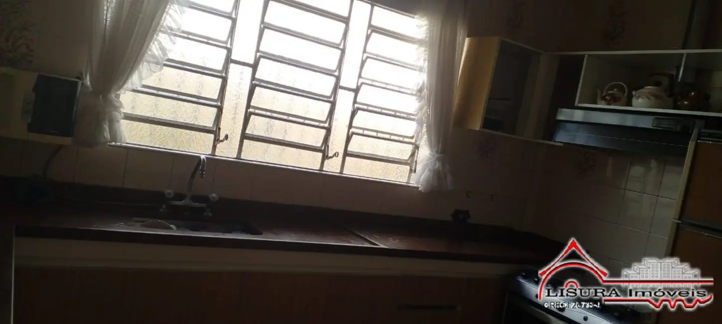 Foto 5 de Casa com 3 quartos à venda, 290m2 em Parque Santo Antônio, Jacarei - SP