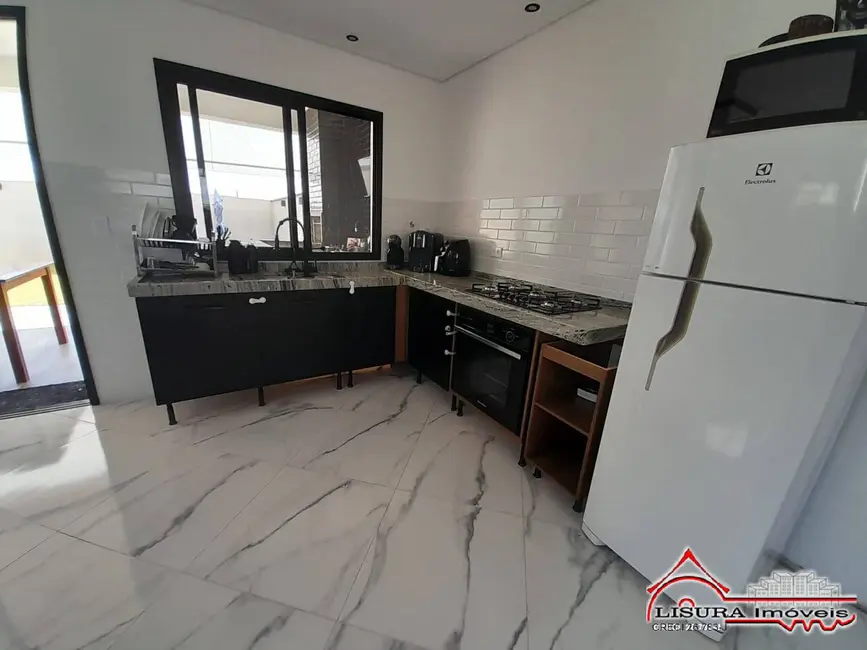 Foto 7 de Casa de Condomínio com 3 quartos à venda, 155m2 em Jardim Jacinto, Jacarei - SP