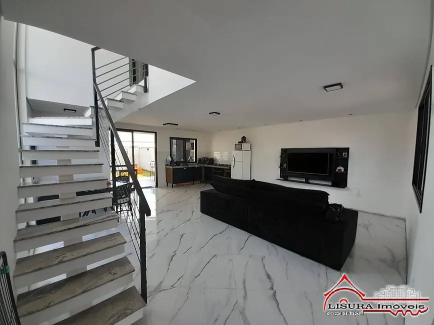 Foto 3 de Casa de Condomínio com 3 quartos à venda, 155m2 em Jardim Jacinto, Jacarei - SP