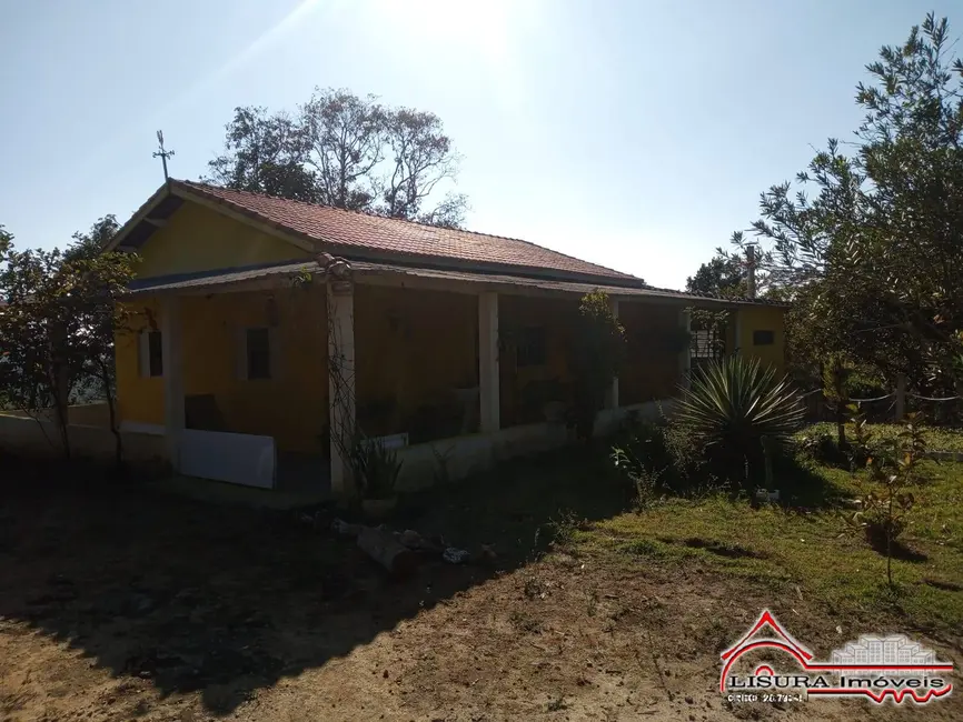 Chácara com 3 quartos à venda, 126m2 em Santa Branca - SP - imagem 4 Foto 4 de Chácara com 3 quartos à venda, 126m2 em Santa Branca - SP