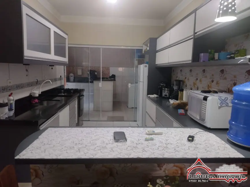 Foto 2 de Casa com 2 quartos à venda, 100m2 em Vila Machado, Jacarei - SP