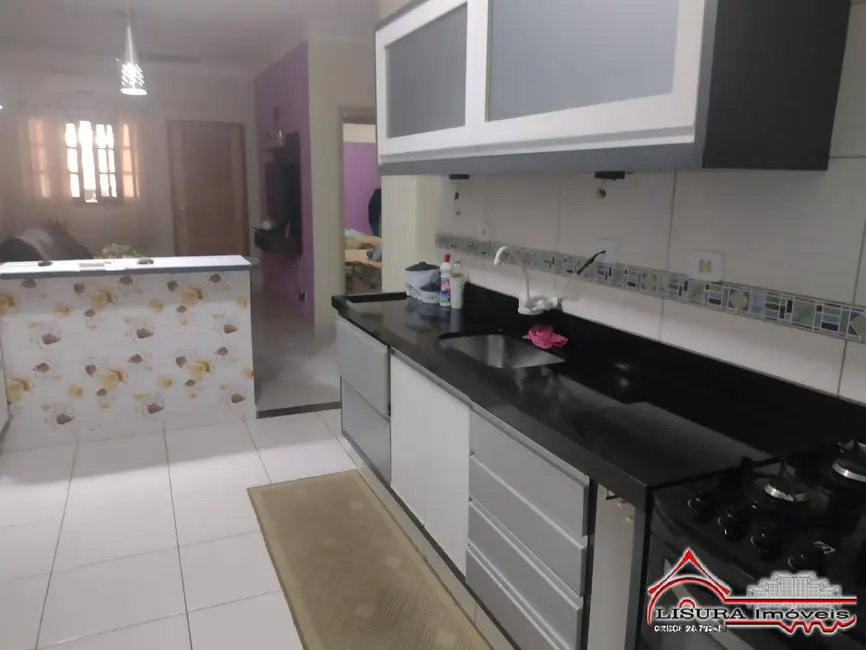 Foto 3 de Casa com 2 quartos à venda, 100m2 em Vila Machado, Jacarei - SP