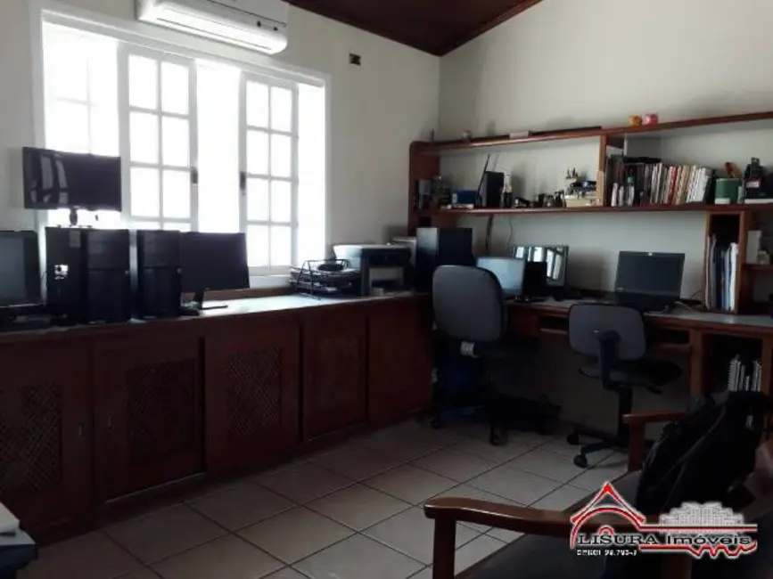 Foto 6 de Casa de Condomínio com 3 quartos à venda, 237m2 em Jacarei - SP