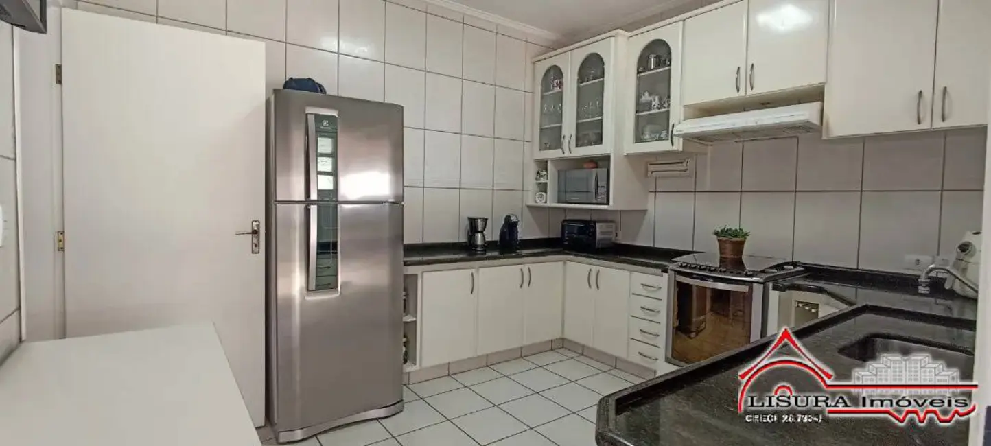 Foto 8 de Casa de Condomínio com 3 quartos à venda, 237m2 em Jacarei - SP