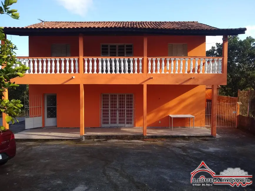 Chácara com 5 quartos à venda, 211m2 em Portal Mantiqueira, Cacapava - SP - imagem 3 Foto 3 de Chácara com 5 quartos à venda, 211m2 em Portal Mantiqueira, Cacapava - SP