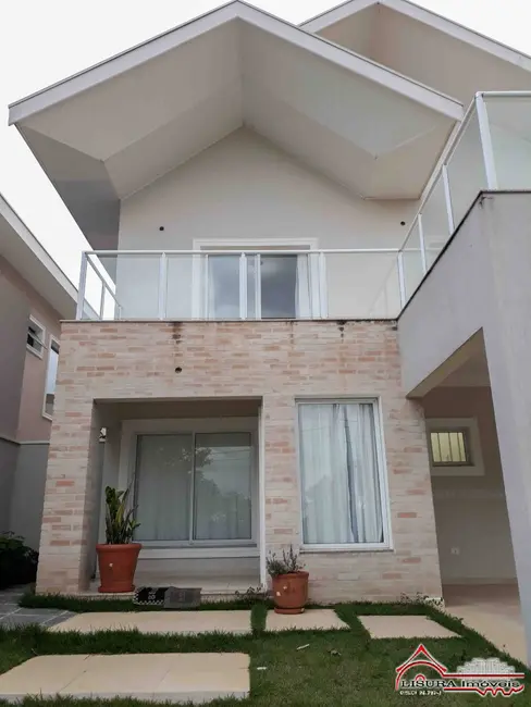 Foto 2 de Casa de Condomínio com 3 quartos à venda, 400m2 em Jardim Califórnia, Jacarei - SP