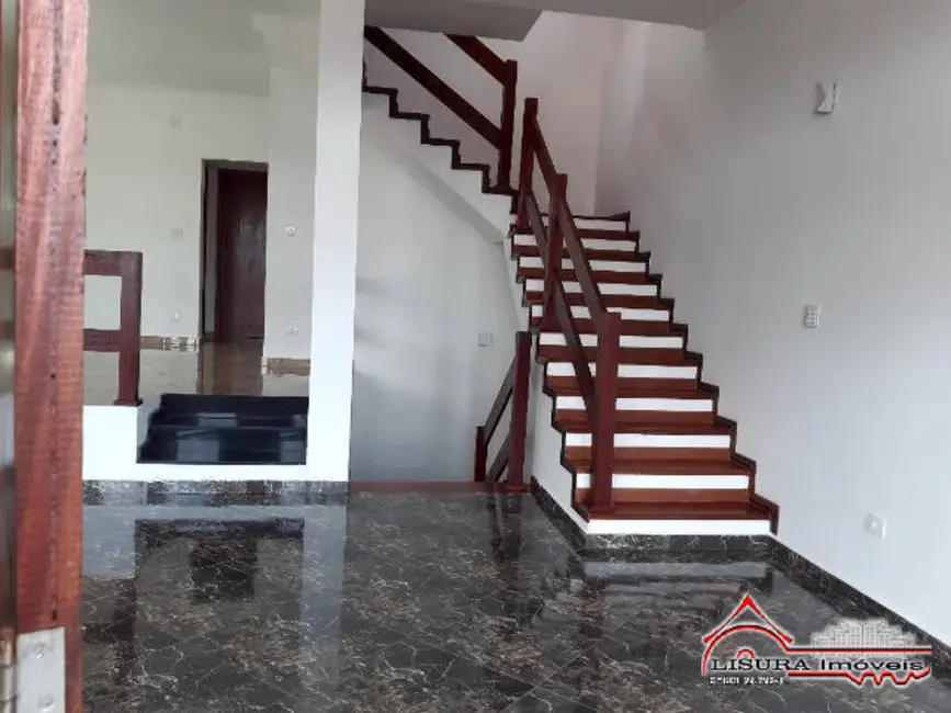 Foto 4 de Casa com 4 quartos à venda, 380m2 em Vila Aprazível, Jacarei - SP
