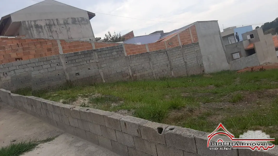 Foto 2 de Terreno / Lote à venda, 154m2 em Jacarei - SP