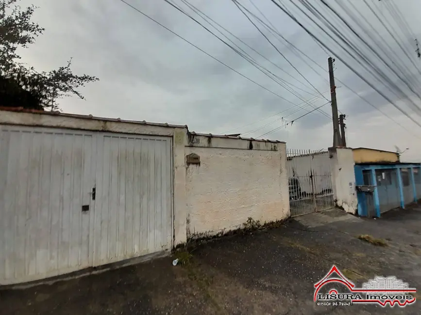 Foto 2 de Casa com 4 quartos à venda, 114m2 em Jardim Pitoresco, Jacarei - SP