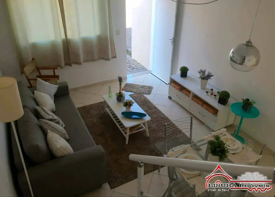 Casa de Condomínio com 2 quartos à venda, 64m2 em Jardim Jacinto, Jacarei - SP - imagem 4 Foto 4 de Casa de Condomínio com 2 quartos à venda, 64m2 em Jardim Jacinto, Jacarei - SP