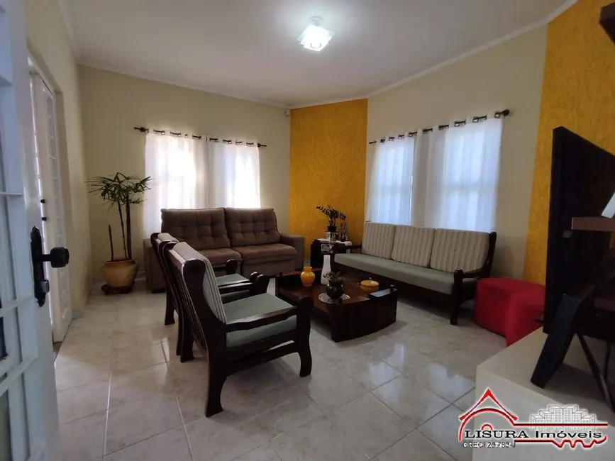 Foto 3 de Casa com 4 quartos à venda, 175m2 em Jardim Santa Maria, Jacarei - SP