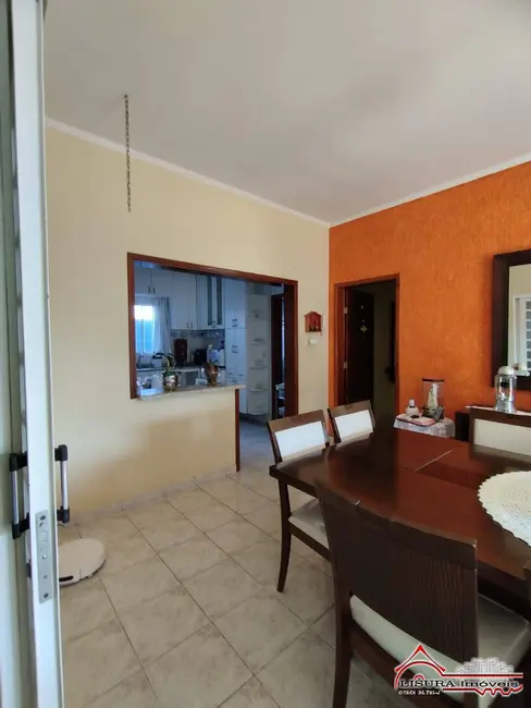 Foto 8 de Casa com 4 quartos à venda, 175m2 em Jardim Santa Maria, Jacarei - SP