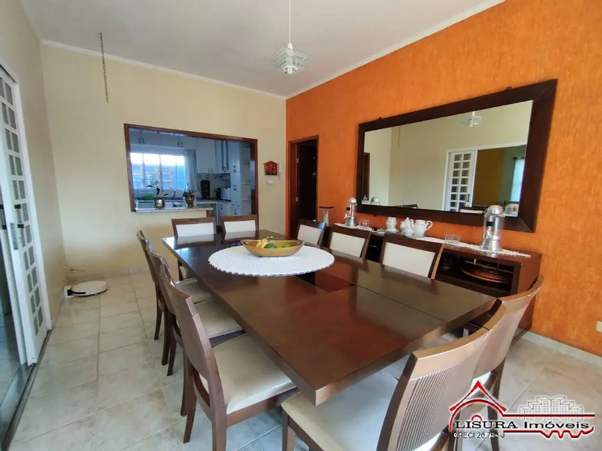 Foto 9 de Casa com 4 quartos à venda, 175m2 em Jardim Santa Maria, Jacarei - SP