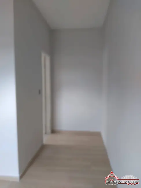 Casa com 3 quartos para alugar, 144m2 em Centro, Jacarei - SP - imagem 7 Foto 7 de Casa com 3 quartos para alugar, 144m2 em Centro, Jacarei - SP