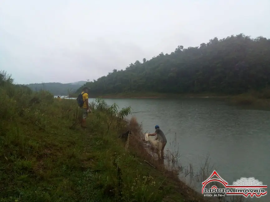 Foto 6 de Terreno / Lote à venda, 559m2 em Santa Branca - SP