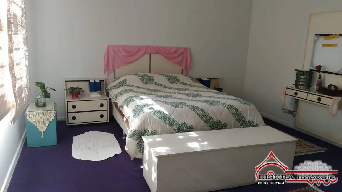 Foto 9 de Casa com 3 quartos à venda, 204m2 em Centro, Jacarei - SP