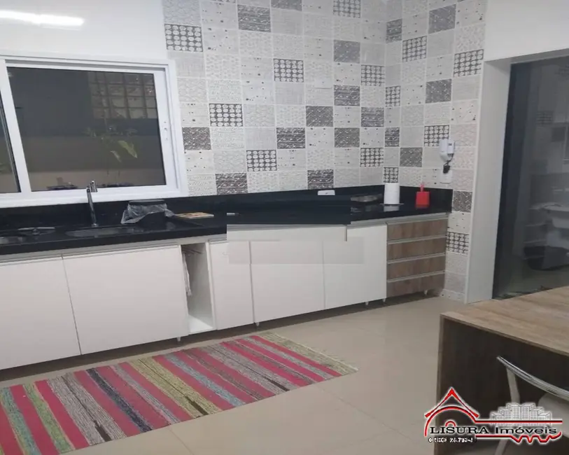 Foto 9 de Casa com 4 quartos à venda, 234m2 em Loteamento Villa Branca, Jacarei - SP