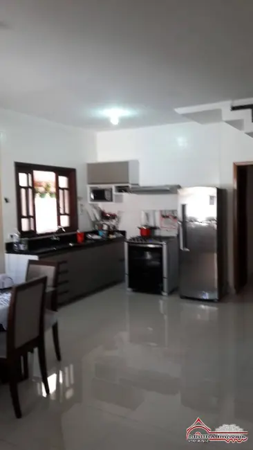 Foto 7 de Casa com 4 quartos à venda, 250m2 em Loteamento Villa Branca, Jacarei - SP