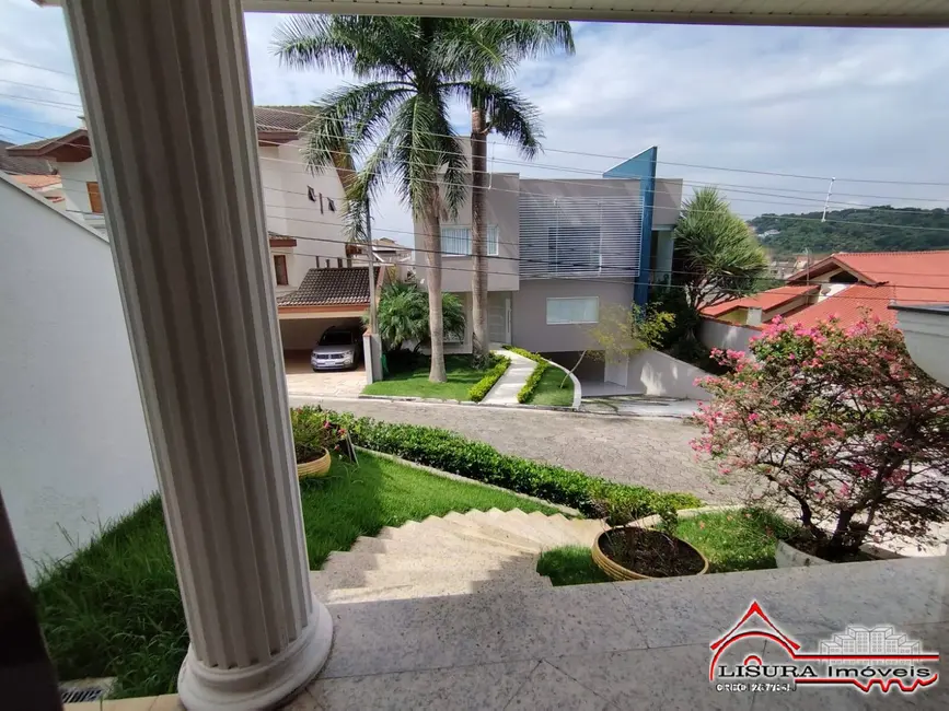 Casa com 3 quartos à venda, 275m2 em Jardim Coleginho, Jacarei - SP - imagem 3 Foto 3 de Casa com 3 quartos à venda, 275m2 em Jardim Coleginho, Jacarei - SP