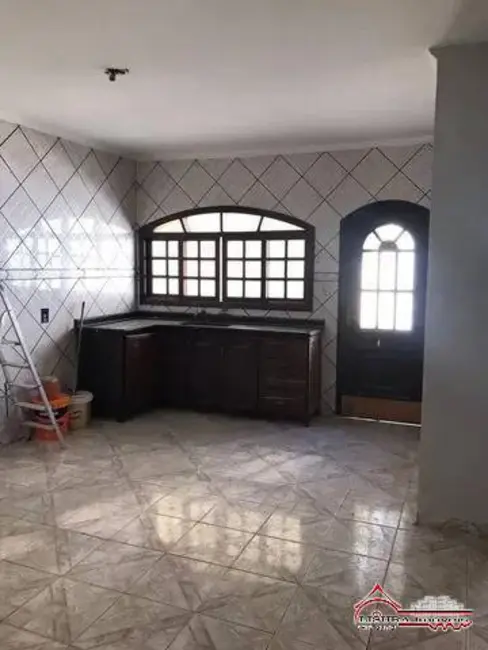 Casa com 3 quartos à venda, 146m2 em Conjunto São Benedito, Jacarei - SP - imagem 4 Foto 4 de Casa com 3 quartos à venda, 146m2 em Conjunto São Benedito, Jacarei - SP