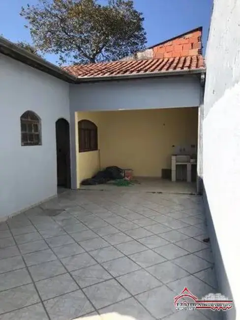 Casa com 3 quartos à venda, 146m2 em Conjunto São Benedito, Jacarei - SP - imagem 5 Foto 5 de Casa com 3 quartos à venda, 146m2 em Conjunto São Benedito, Jacarei - SP