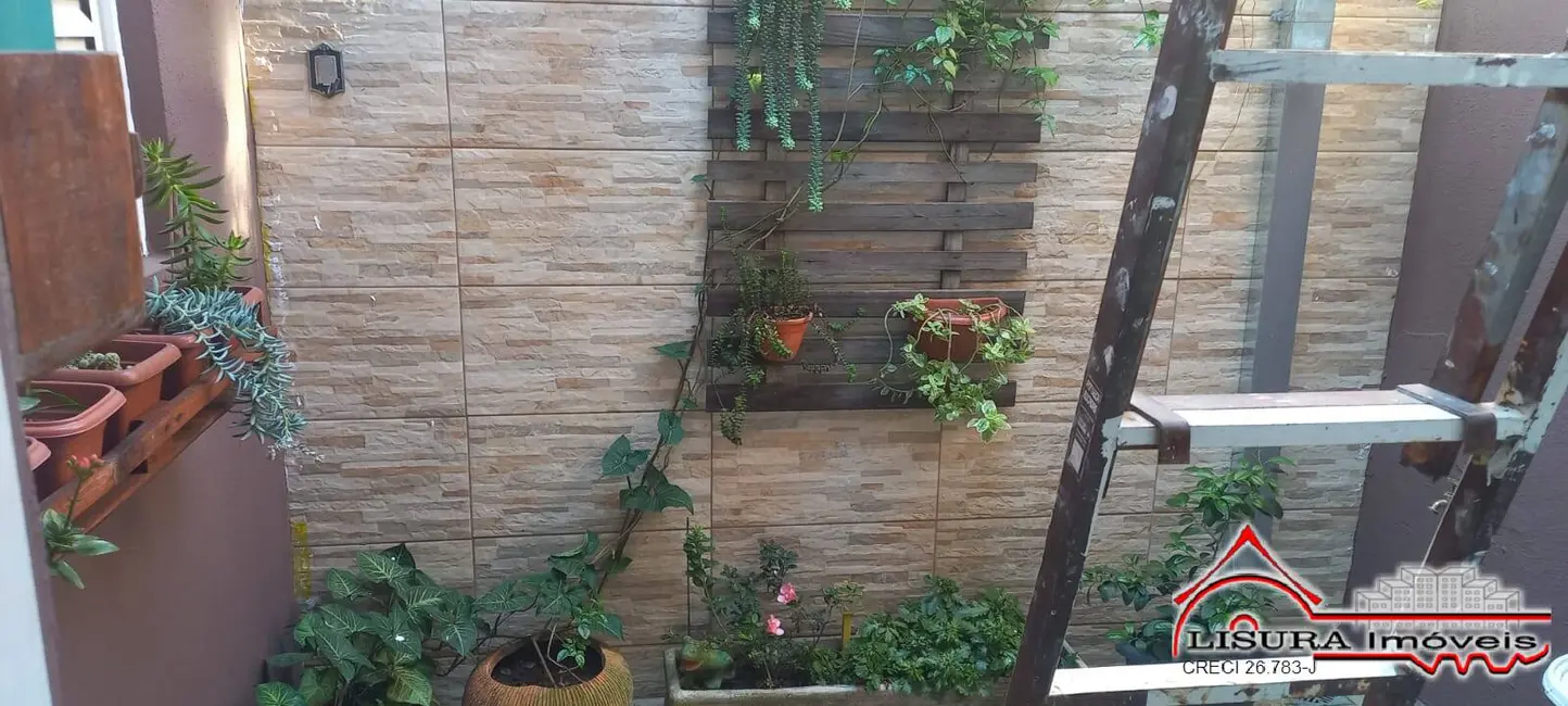 Foto 9 de Casa com 2 quartos para alugar em São João, Jacarei - SP