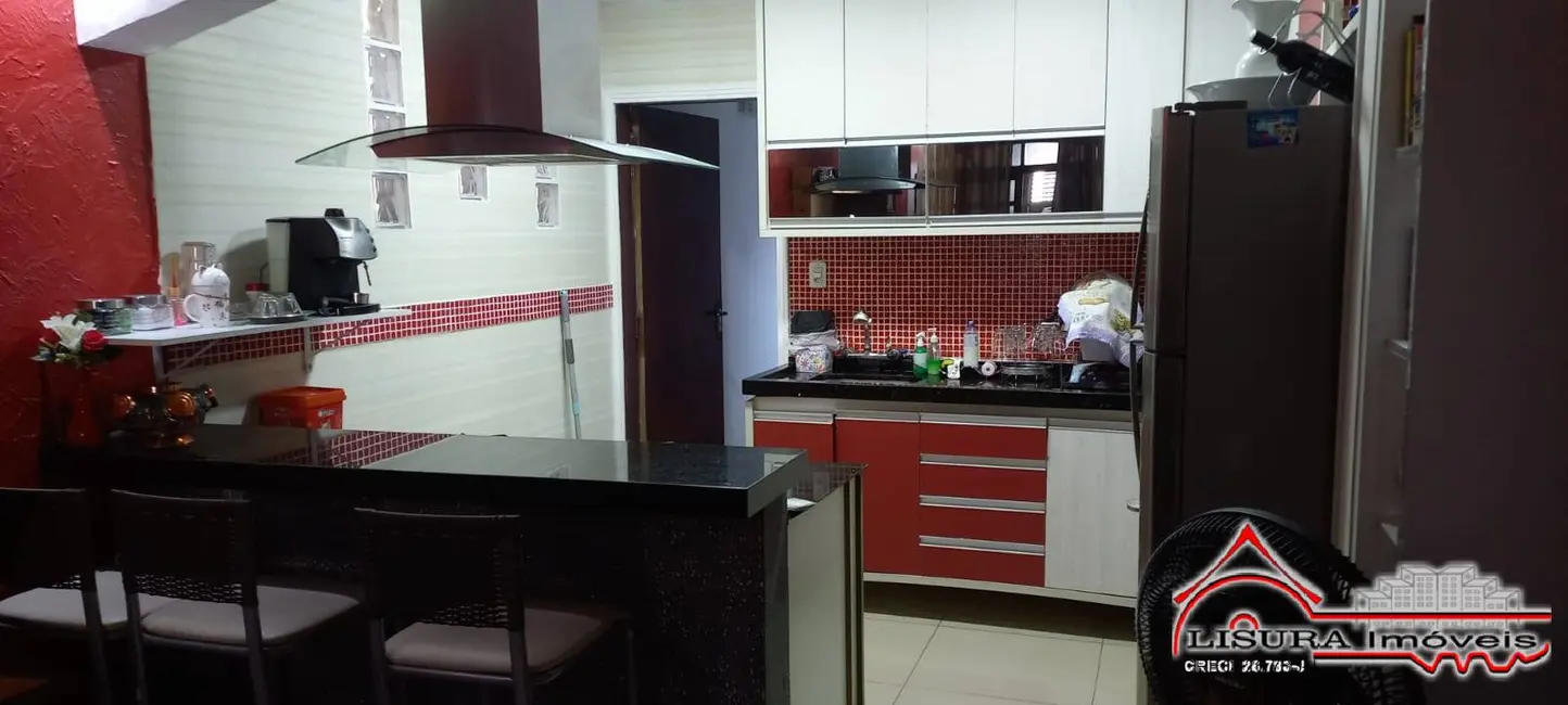 Foto 3 de Casa com 2 quartos para alugar em São João, Jacarei - SP