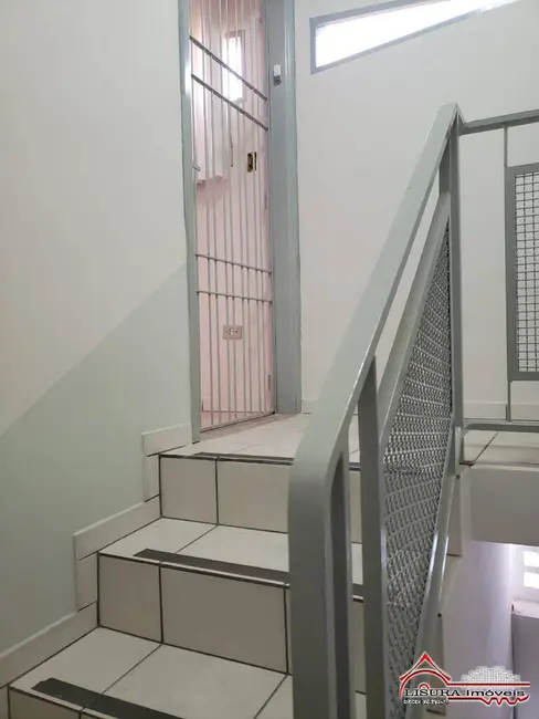 Sala Comercial para alugar, 20m2 em Centro, Jacarei - SP - imagem 8 Foto 8 de Sala Comercial para alugar, 20m2 em Centro, Jacarei - SP