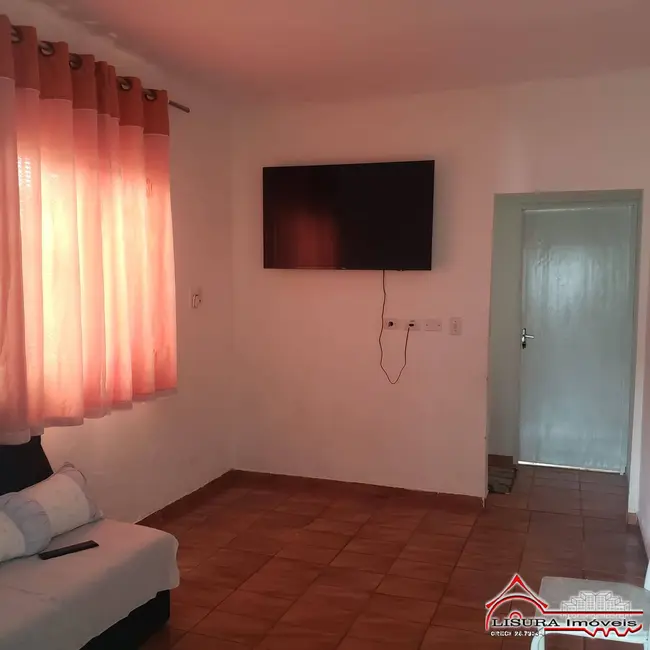 Foto 3 de Casa com 3 quartos à venda, 108m2 em Jardim Jacinto, Jacarei - SP