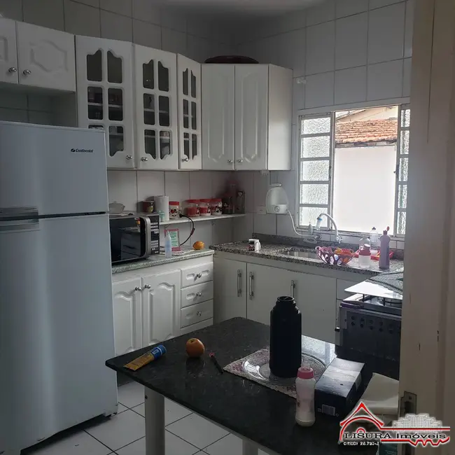 Foto 4 de Casa com 3 quartos à venda, 108m2 em Jardim Jacinto, Jacarei - SP