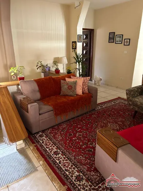 Foto 4 de Casa com 4 quartos à venda, 250m2 em Vila Formosa, Jacarei - SP