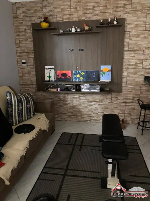 Casa com 5 quartos para alugar, 177m2 em Jardim Mesquita, Jacarei - SP - imagem 3 Foto 3 de Casa com 5 quartos para alugar, 177m2 em Jardim Mesquita, Jacarei - SP