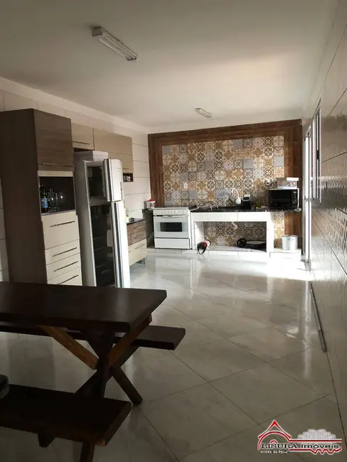 Foto 1 de Casa com 5 quartos à venda, 177m2 em Jardim Mesquita, Jacarei - SP