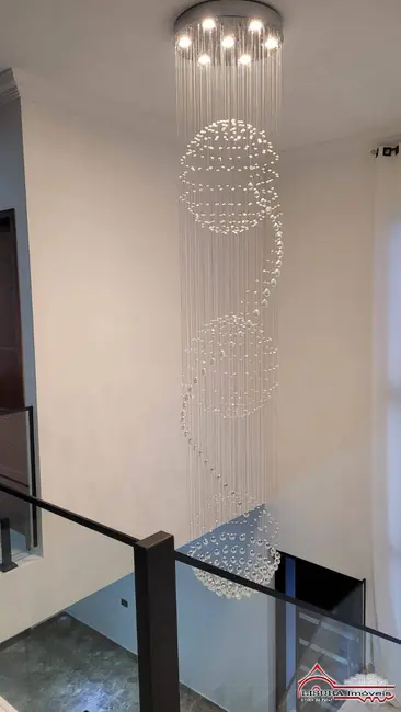 Foto 6 de Casa de Condomínio com 3 quartos à venda, 230m2 em Jardim Jacinto, Jacarei - SP