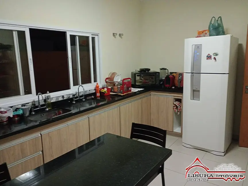 Foto 7 de Casa de Condomínio com 4 quartos à venda, 240m2 em Cacapava - SP