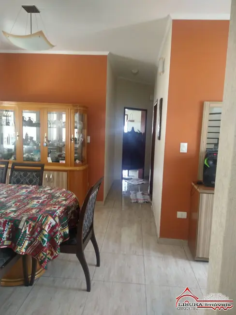 Casa com 3 quartos para alugar, 500m2 em Jardim Terras de São João, Jacarei - SP - imagem 5 Foto 5 de Casa com 3 quartos para alugar, 500m2 em Jardim Terras de São João, Jacarei - SP