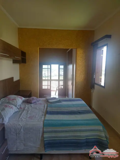 Casa com 3 quartos para alugar, 500m2 em Jardim Terras de São João, Jacarei - SP - imagem 8 Foto 8 de Casa com 3 quartos para alugar, 500m2 em Jardim Terras de São João, Jacarei - SP