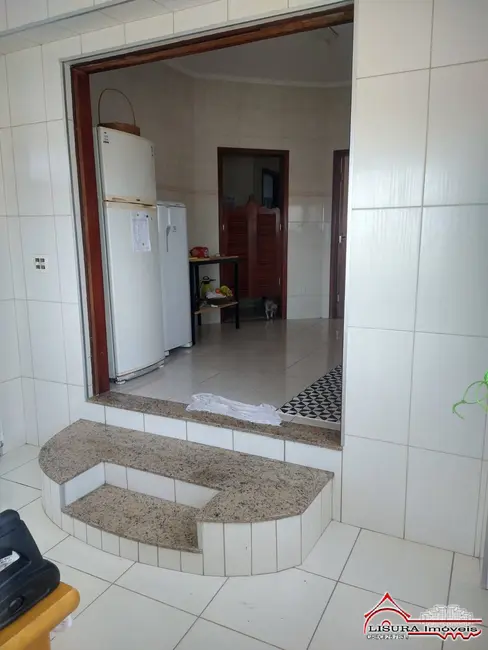 Casa com 3 quartos para alugar, 500m2 em Jardim Terras de São João, Jacarei - SP - imagem 7 Foto 7 de Casa com 3 quartos para alugar, 500m2 em Jardim Terras de São João, Jacarei - SP