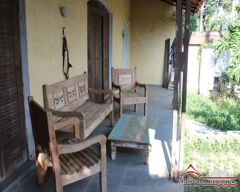 Foto 4 de Casa com 3 quartos para alugar, 260m2 em Jardim Flórida, Jacarei - SP