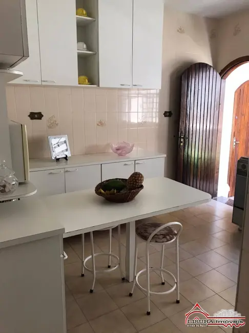 Foto 8 de Casa com 3 quartos à venda, 154m2 em Centro, Jacarei - SP