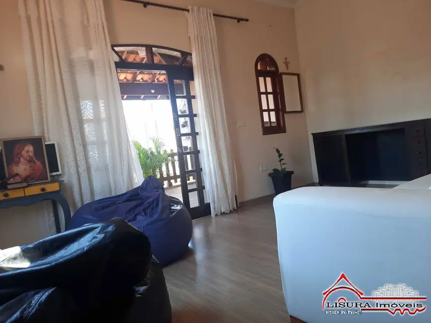 Foto 3 de Casa com 3 quartos à venda em Parque dos Príncipes, Jacarei - SP