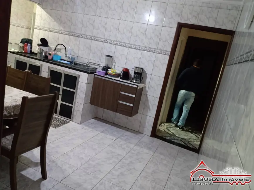 Foto 4 de Casa com 2 quartos à venda, 142m2 em Jardim Santa Marina, Jacarei - SP