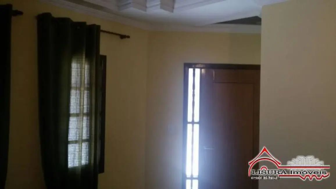 Foto 4 de Casa com 3 quartos à venda, 181m2 em Jardim Califórnia, Jacarei - SP