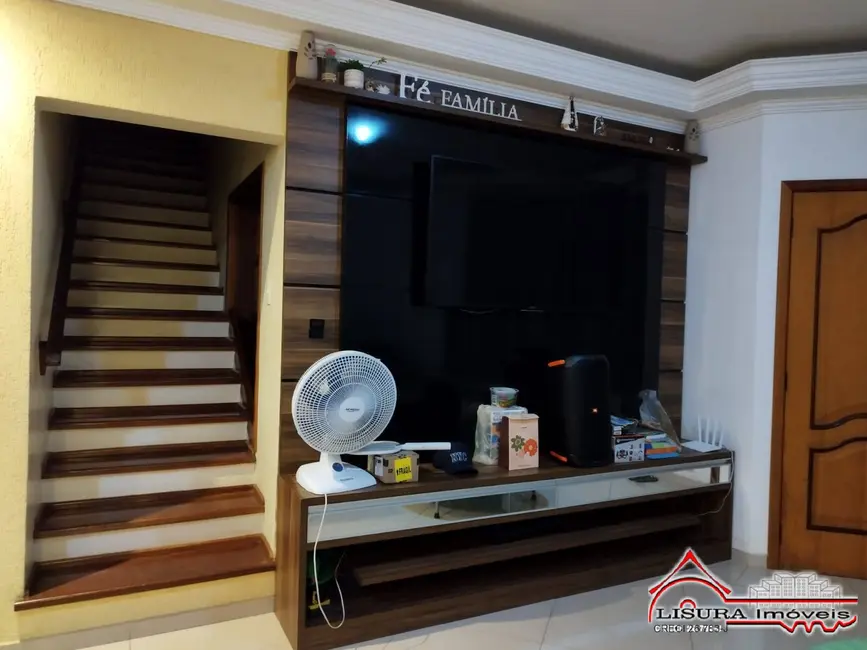 Foto 5 de Casa com 3 quartos à venda, 240m2 em Centro, Jacarei - SP