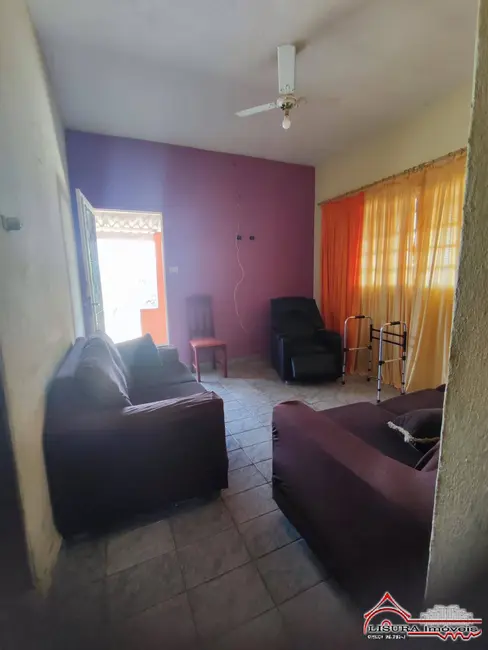 Foto 3 de Casa com 2 quartos à venda, 147m2 em Chácaras Reunidas Igarapés, Jacarei - SP
