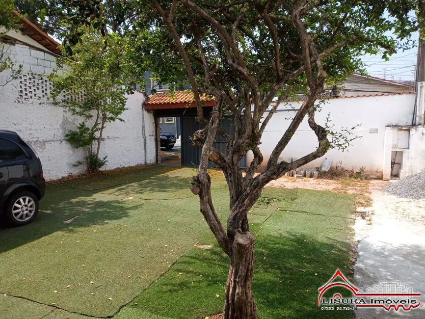 Foto 2 de Casa com 2 quartos à venda, 132m2 em Parque Santo Antônio, Jacarei - SP