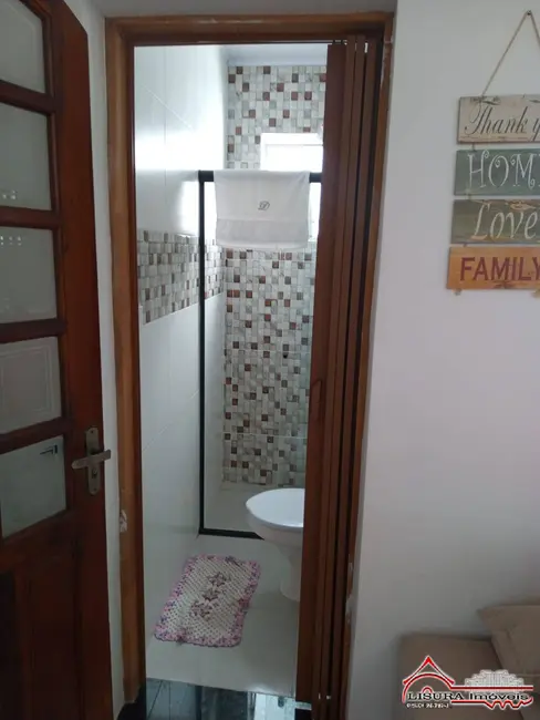 Foto 3 de Casa com 2 quartos à venda, 132m2 em Parque Santo Antônio, Jacarei - SP