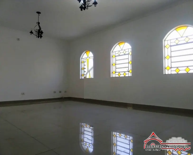 Foto 3 de Casa com 4 quartos à venda, 245m2 em Parque Itamarati, Jacarei - SP