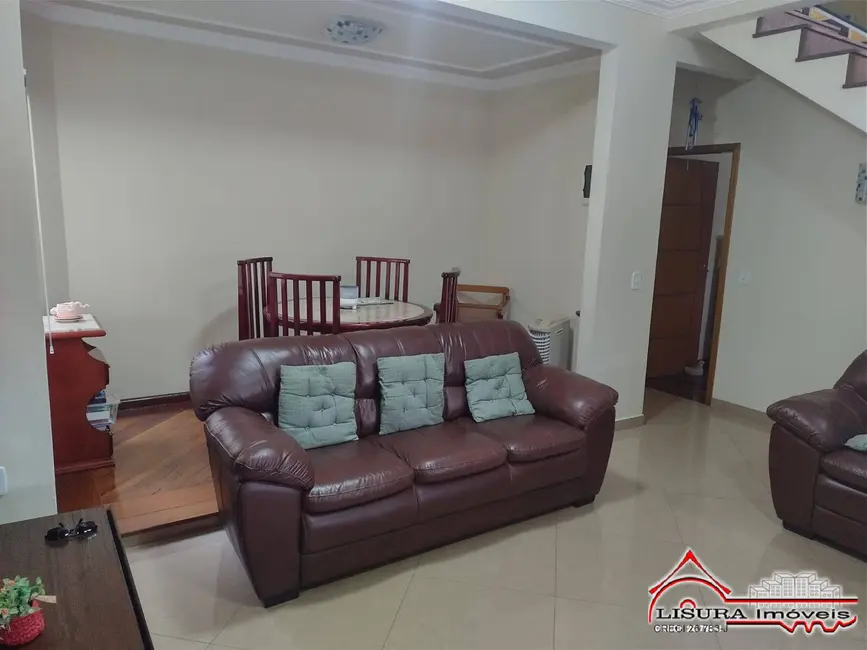 Foto 4 de Casa com 3 quartos à venda, 208m2 em Parque Itamarati, Jacarei - SP